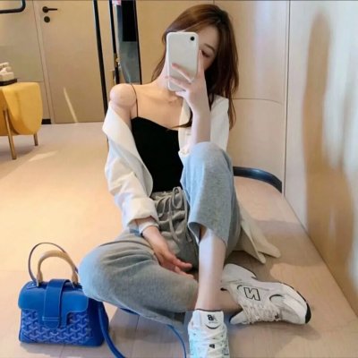 在窗边